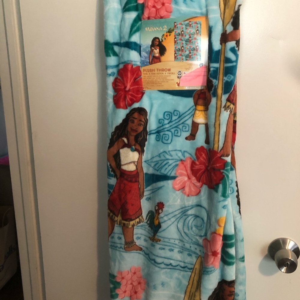 🌸 Moana Plush Throw Blanket - Moana & Simea